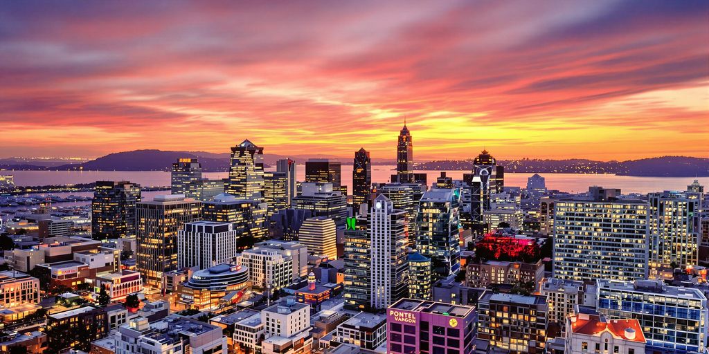 Vibrant San Francisco skyline featuring modern skyscrapers under elegant dusk.